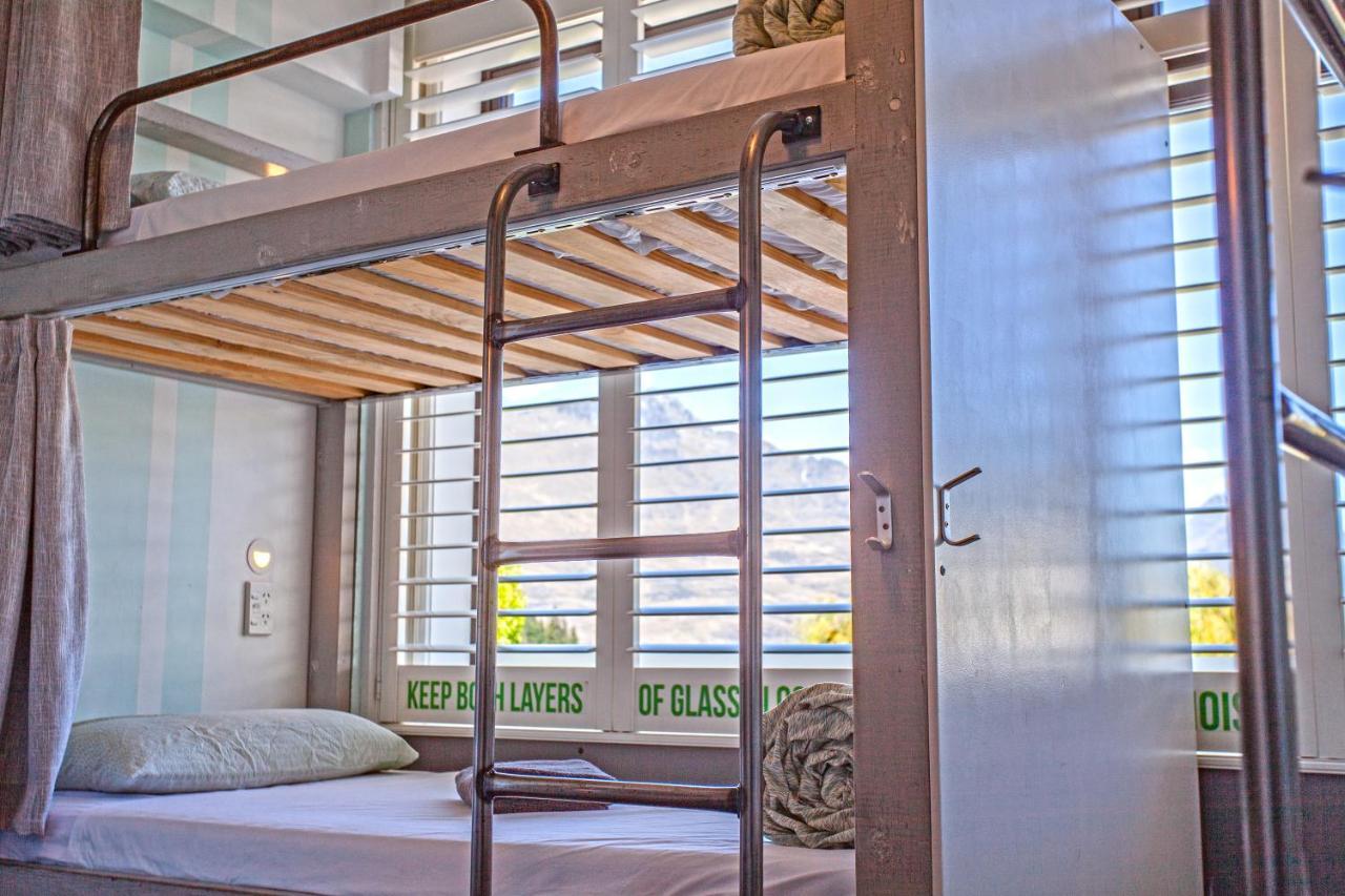 Absoloot Hostel كوينستاون المظهر الخارجي الصورة