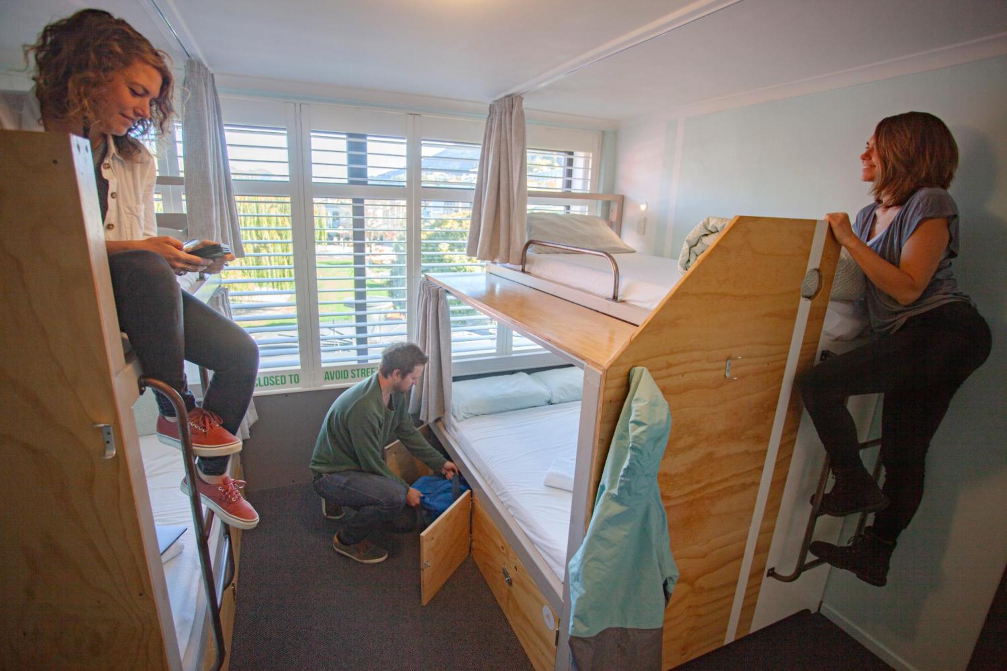 Absoloot Hostel كوينستاون الغرفة الصورة