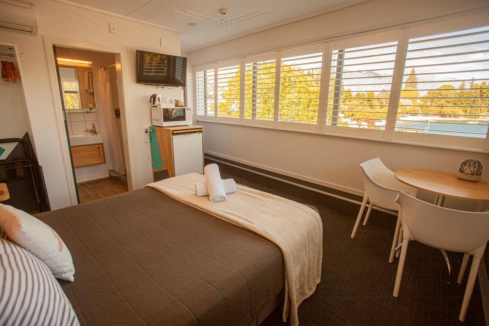 Absoloot Hostel كوينستاون الغرفة الصورة