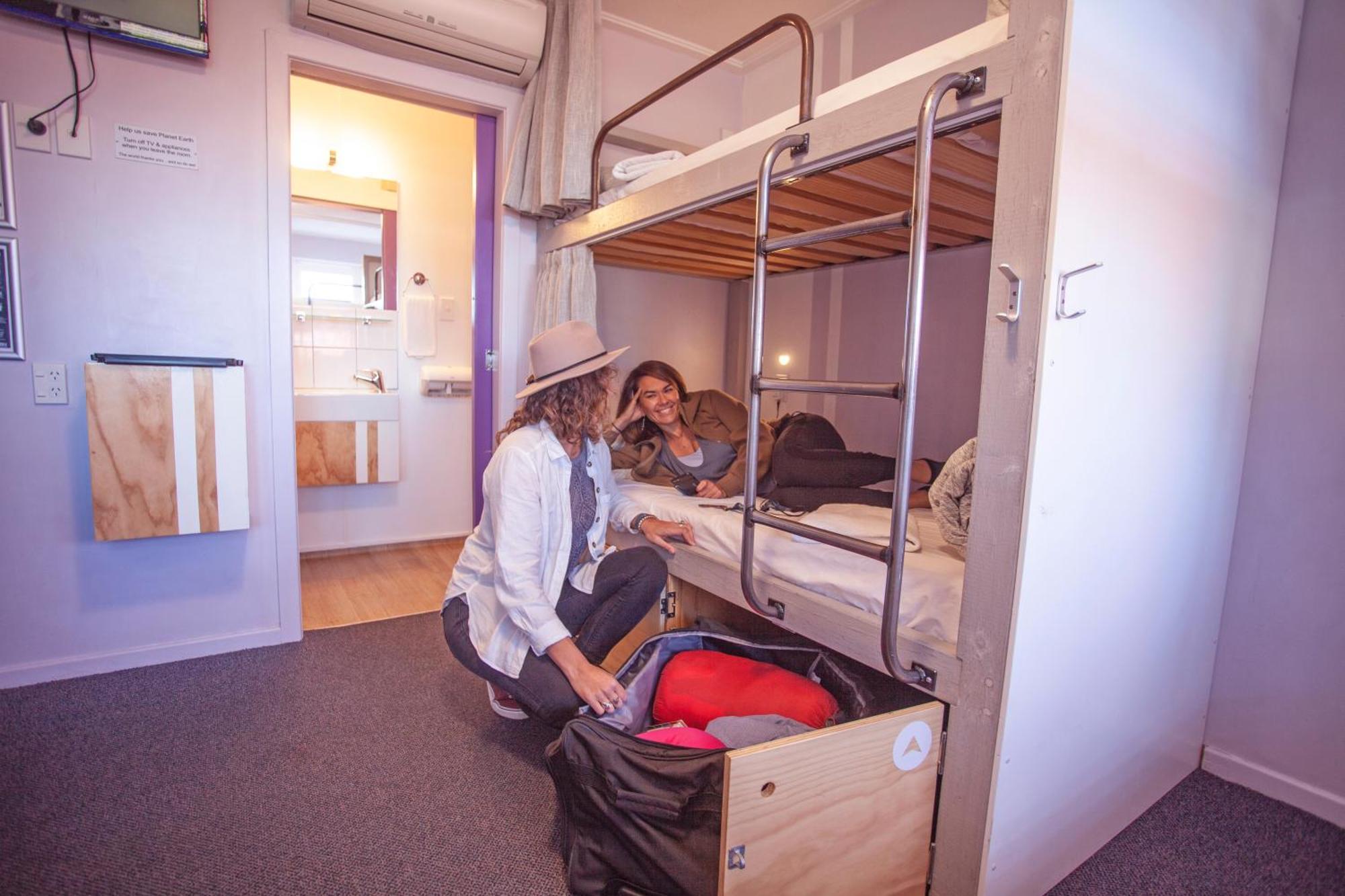 Absoloot Hostel كوينستاون الغرفة الصورة