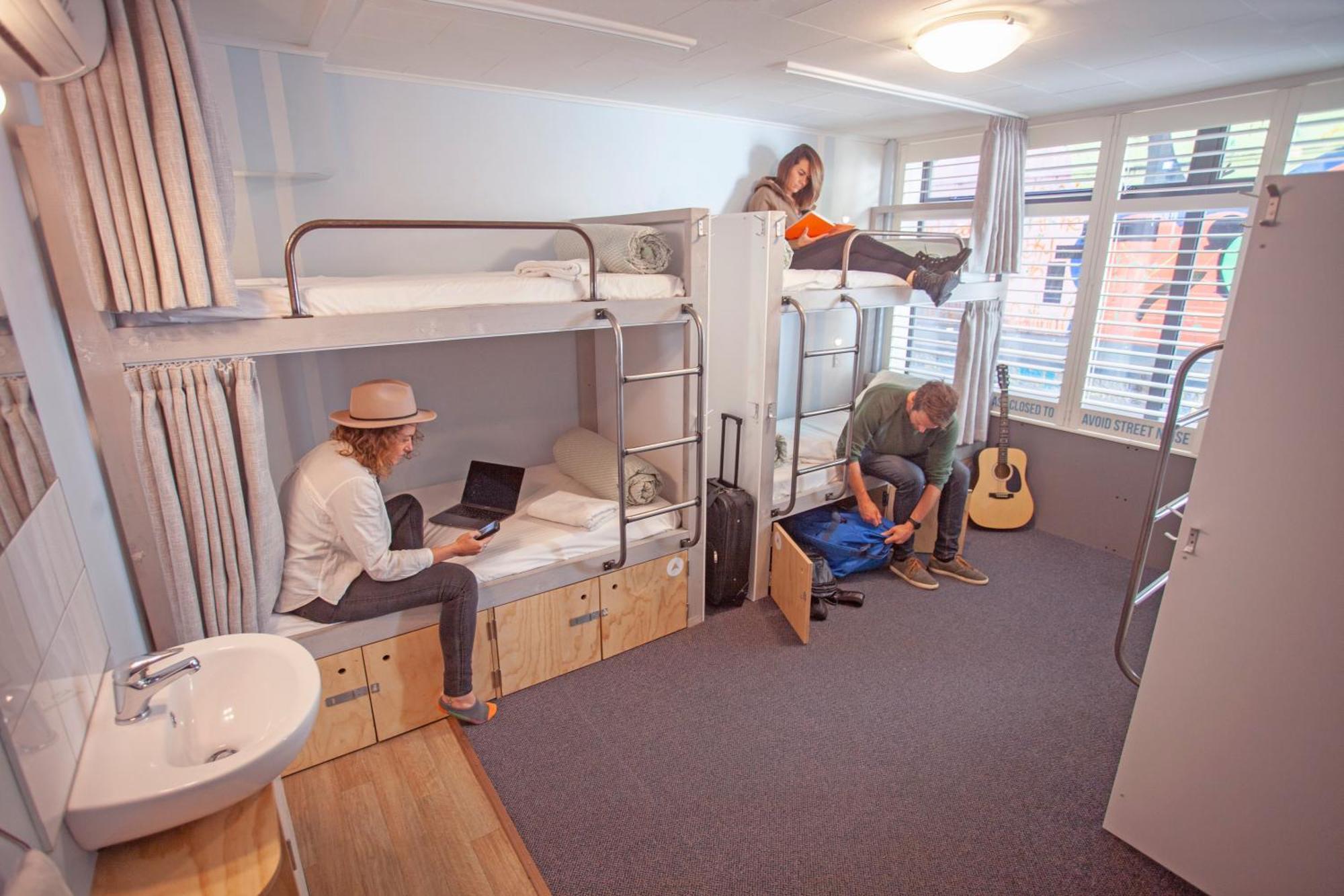 Absoloot Hostel كوينستاون الغرفة الصورة