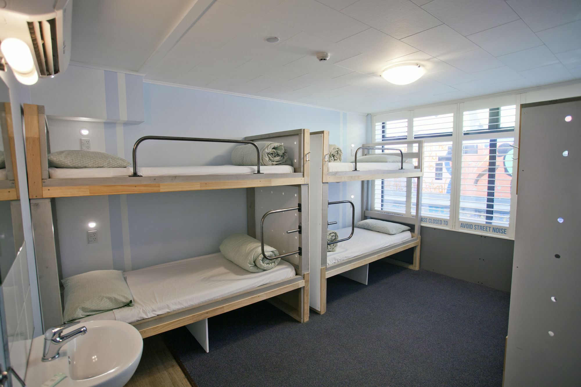 Absoloot Hostel كوينستاون المظهر الخارجي الصورة